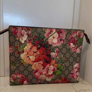 Gucci Blooms Clutch